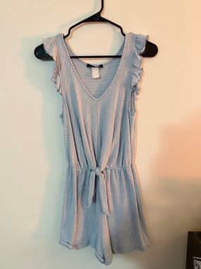 Caution To The Wind Blue and White Checked V-Neck Top